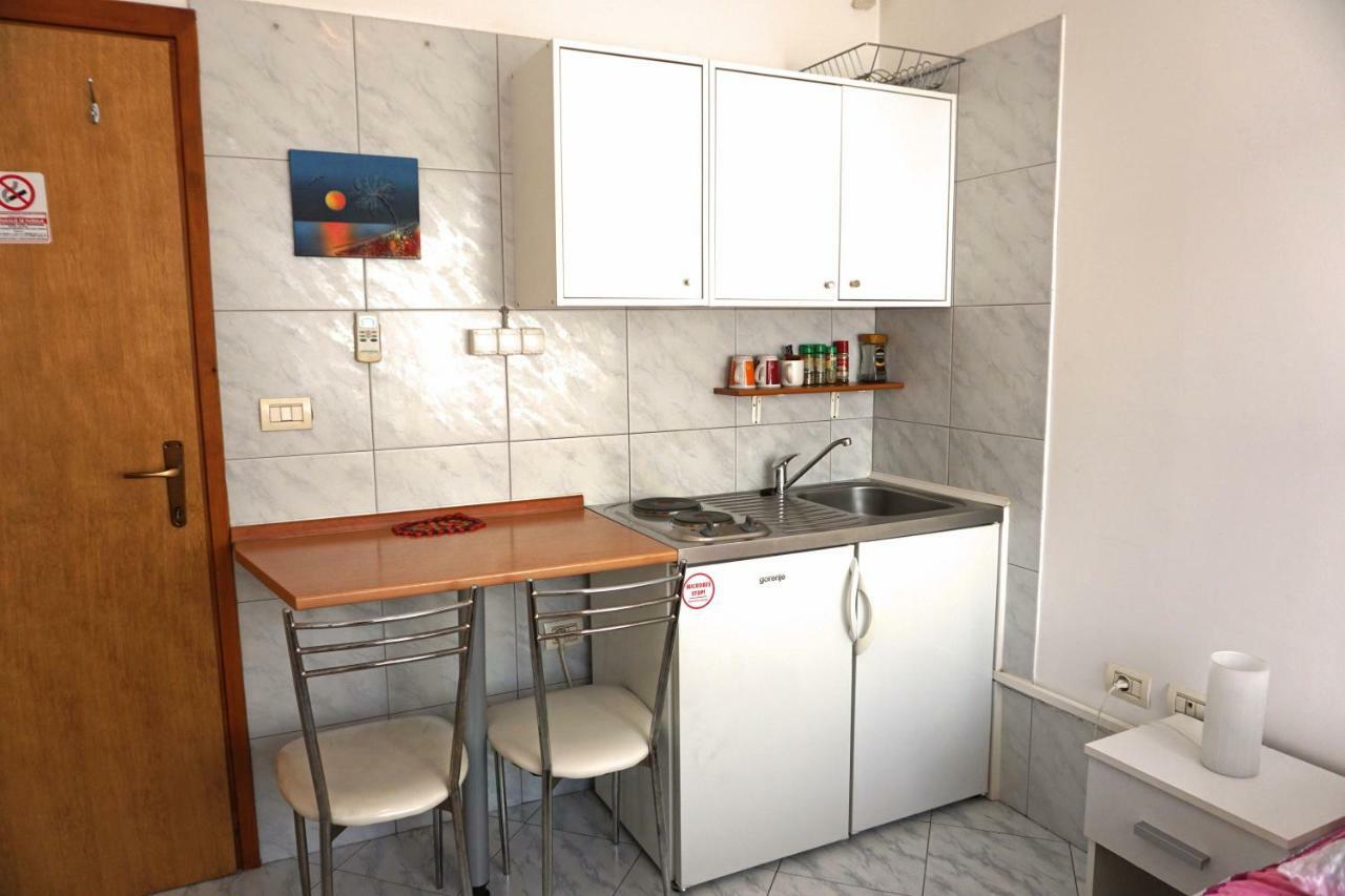 Apartment Umag Nelly Esterno foto